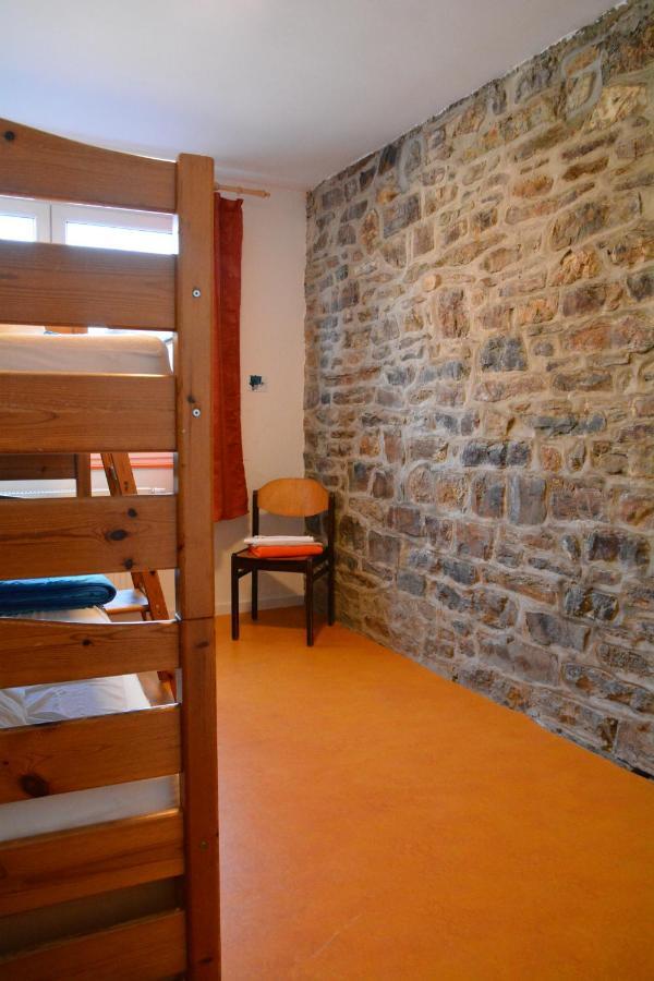 Le Fagotin - Youth Hostel Стумон Экстерьер фото