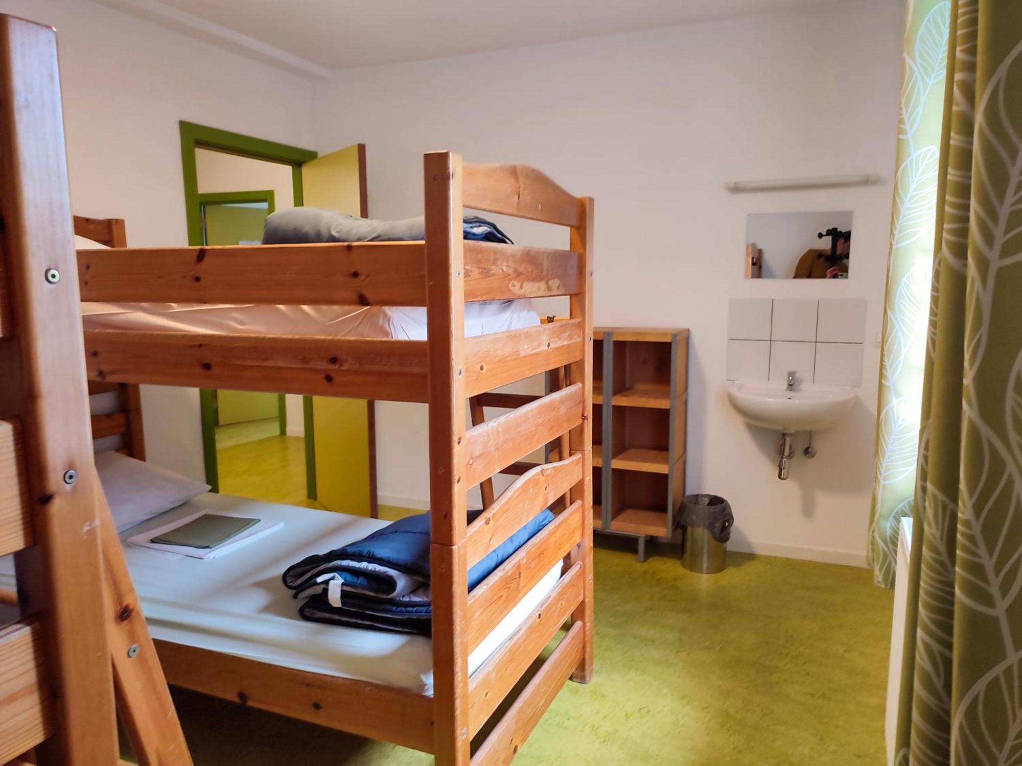 Le Fagotin - Youth Hostel Стумон Экстерьер фото