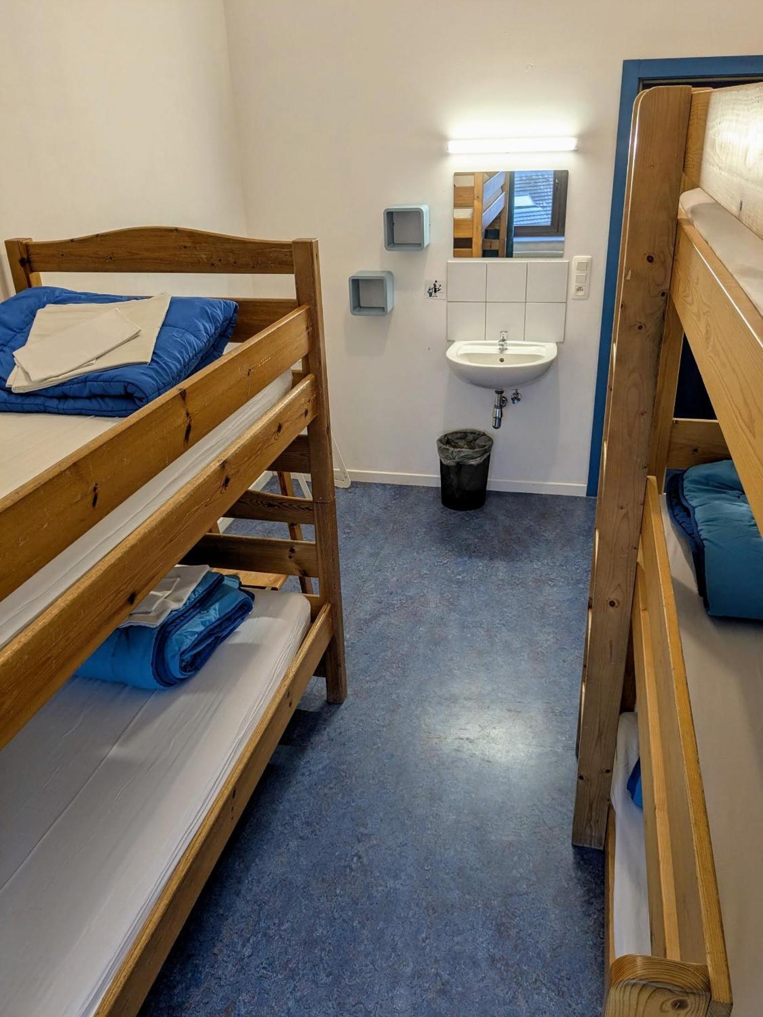 Le Fagotin - Youth Hostel Стумон Экстерьер фото