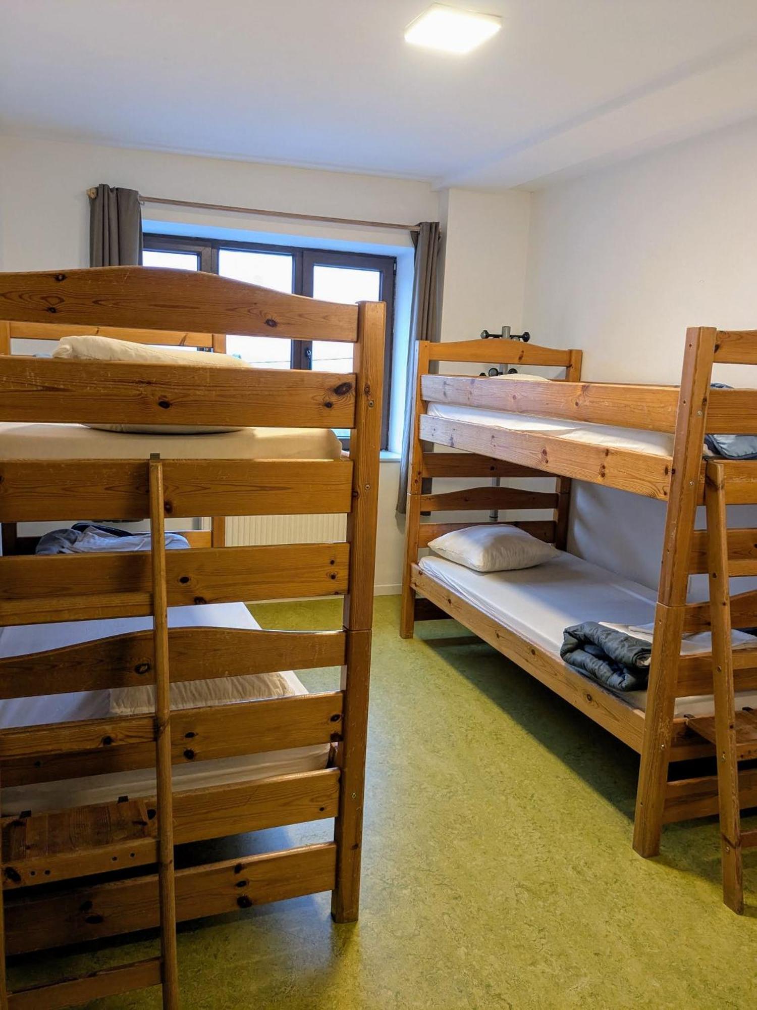 Le Fagotin - Youth Hostel Стумон Экстерьер фото