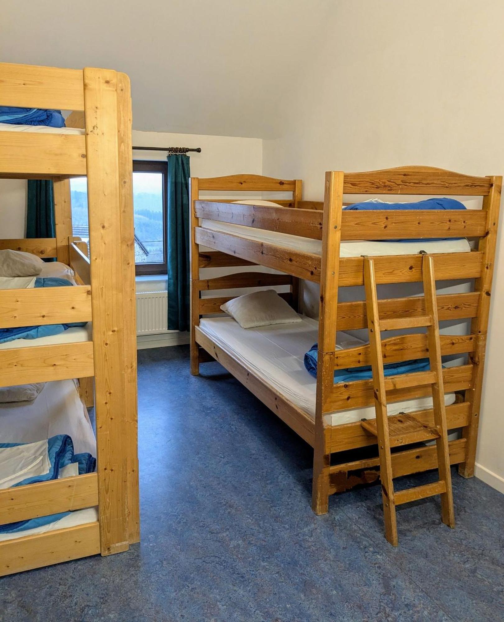 Le Fagotin - Youth Hostel Стумон Экстерьер фото
