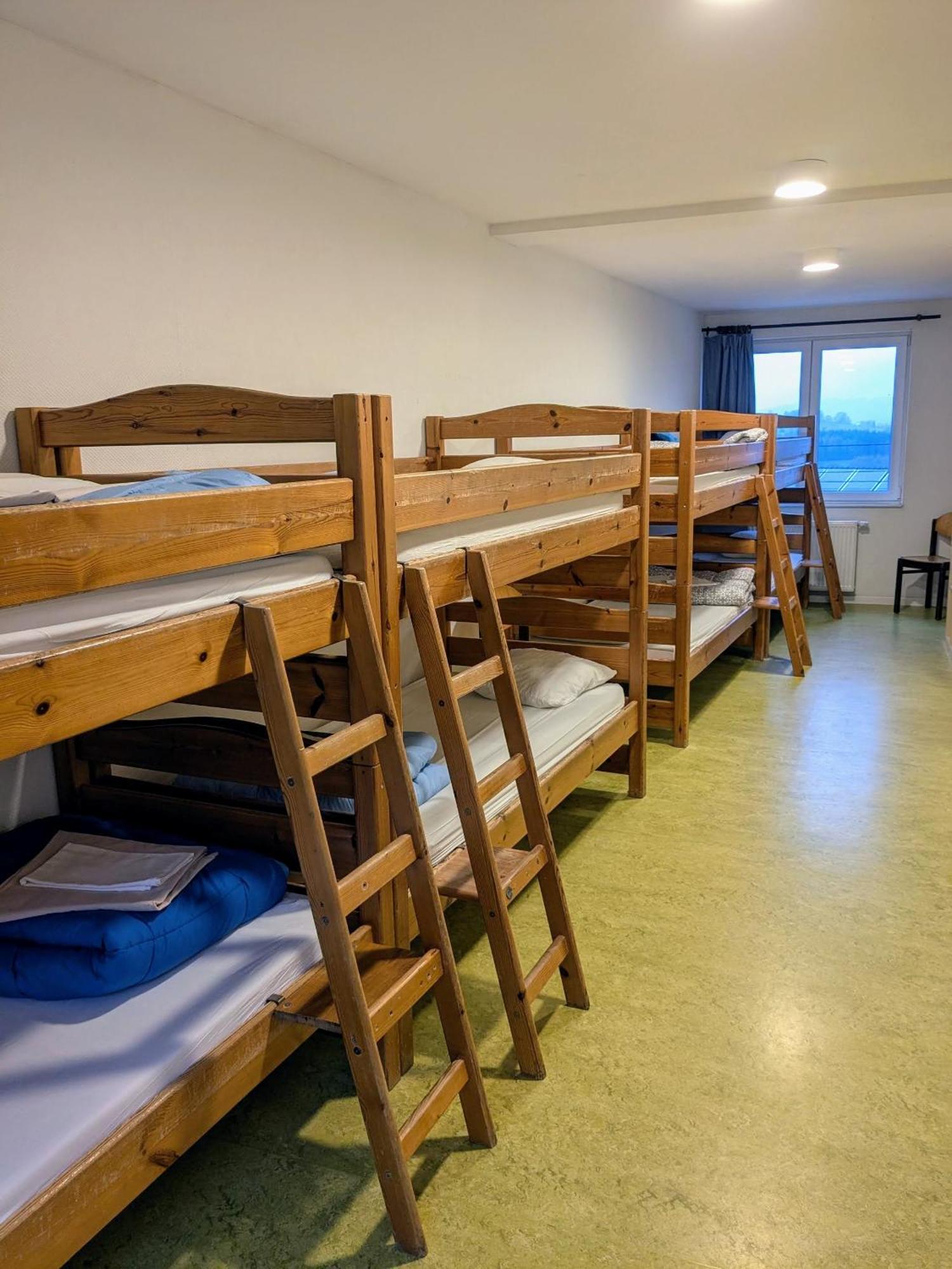 Le Fagotin - Youth Hostel Стумон Экстерьер фото