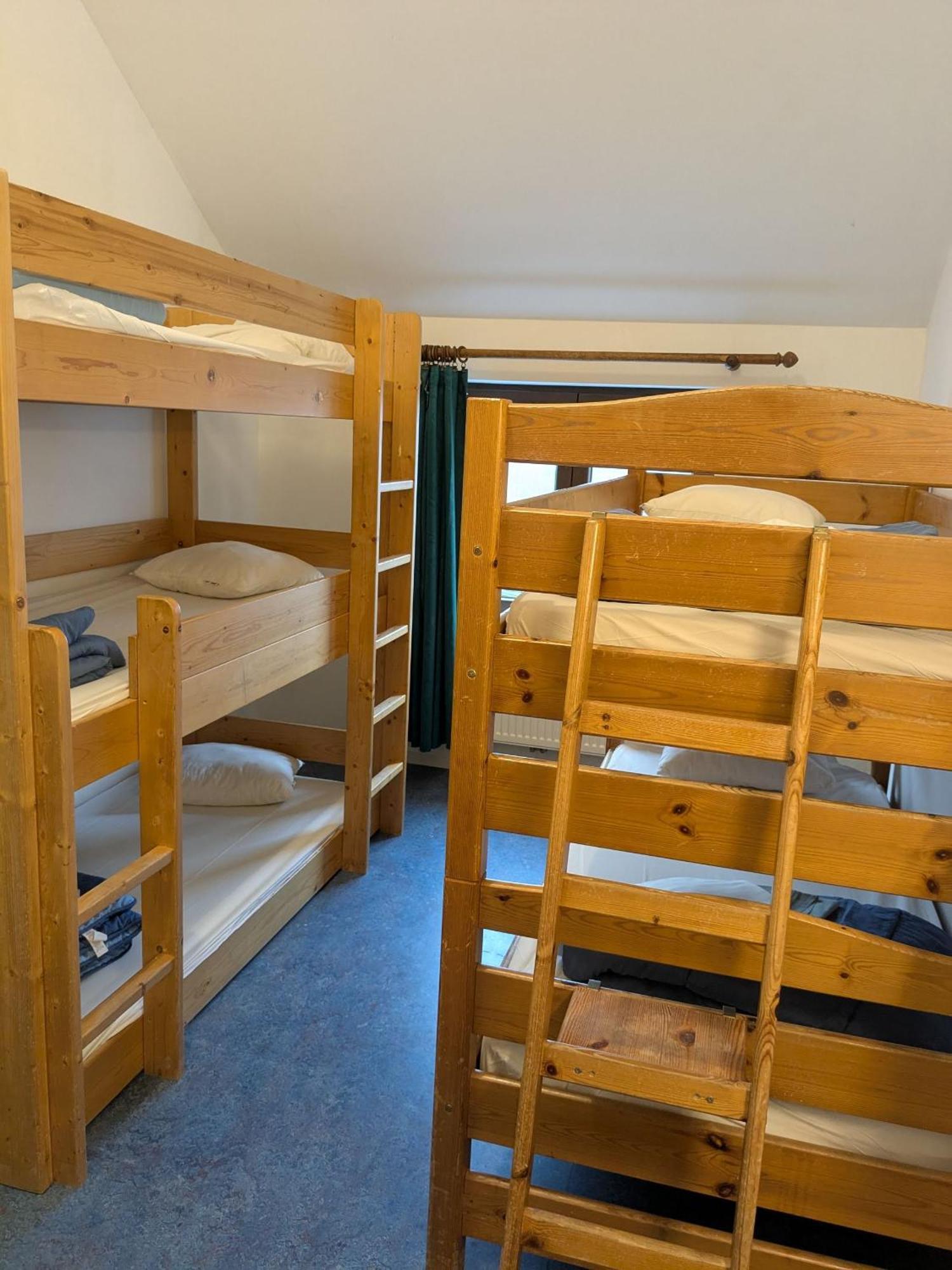 Le Fagotin - Youth Hostel Стумон Экстерьер фото