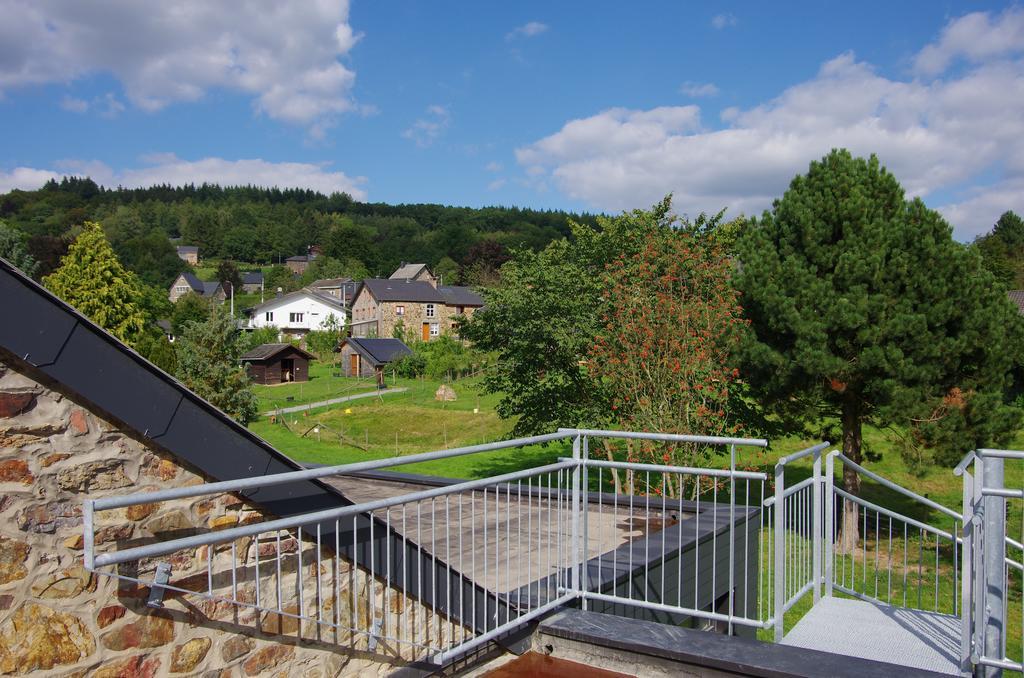 Le Fagotin - Youth Hostel Стумон Экстерьер фото